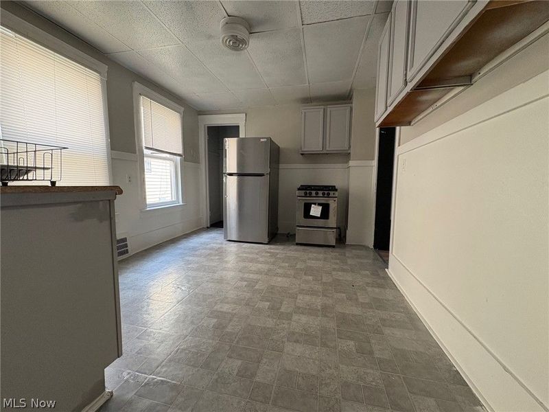 4211 Storer Avenue, Cleveland, OH 44109 Photo 10