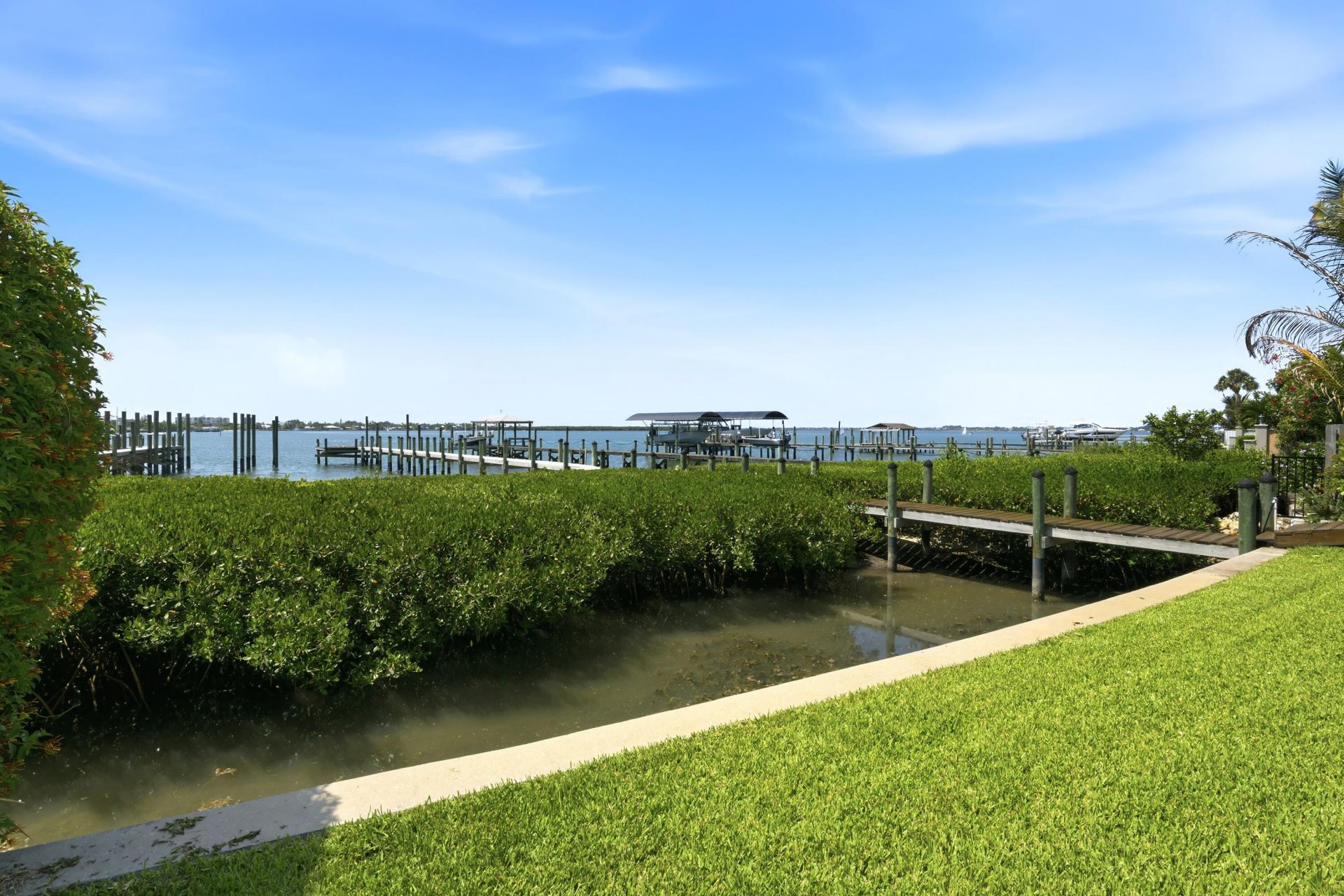1651 Thumb Point Drive, Fort Pierce, FL 34949 Photo