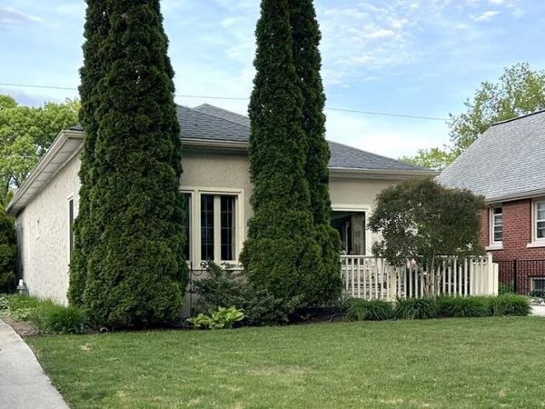 4920 N Newhall STREET, Whitefish Bay, WI 53217