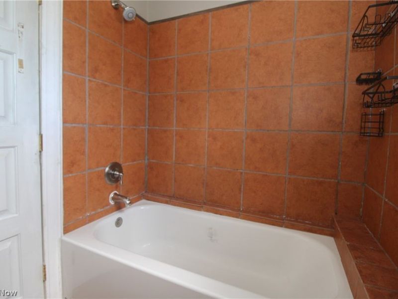 1654 Everett Avenue, Poland, OH 44514 Photo 21