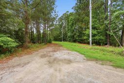 125 Old Groves Ln. photo 4