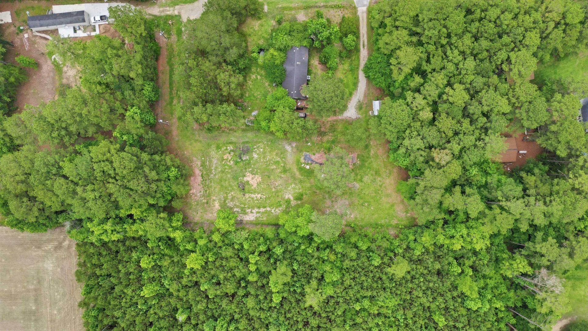 125 Old Groves Ln. Photo 5