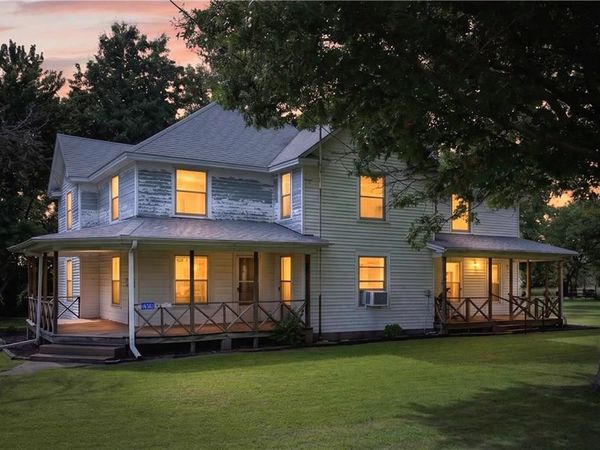 406 N Center Avenue, Parker, KS 66072