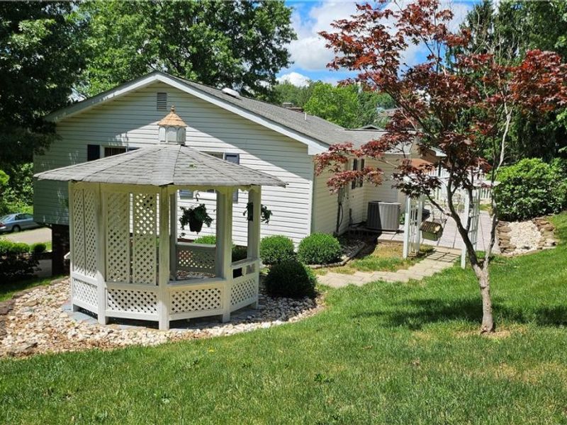 22 Orchard Drive, Martins Ferry, OH 43935 Photo 33