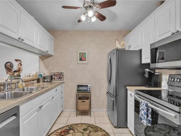 38 Plantation Drive, Unit 202, Vero Beach, FL 32966