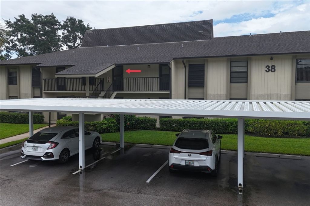 38 Plantation Drive, Unit 202, Vero Beach, FL 32966 Photo