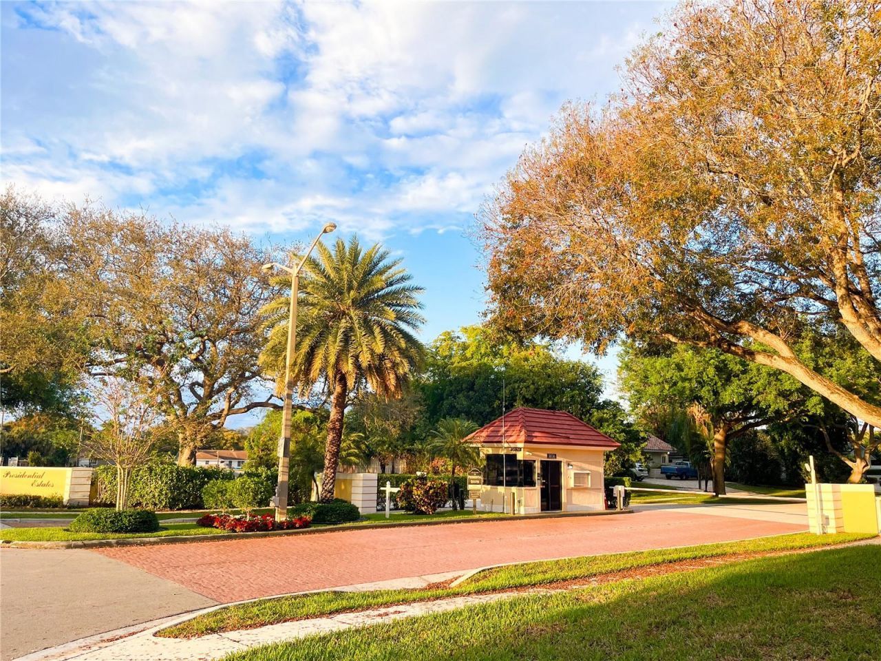 3635 Whitehall Drive , Unit 401, West Palm Beach, FL 33401 Photo