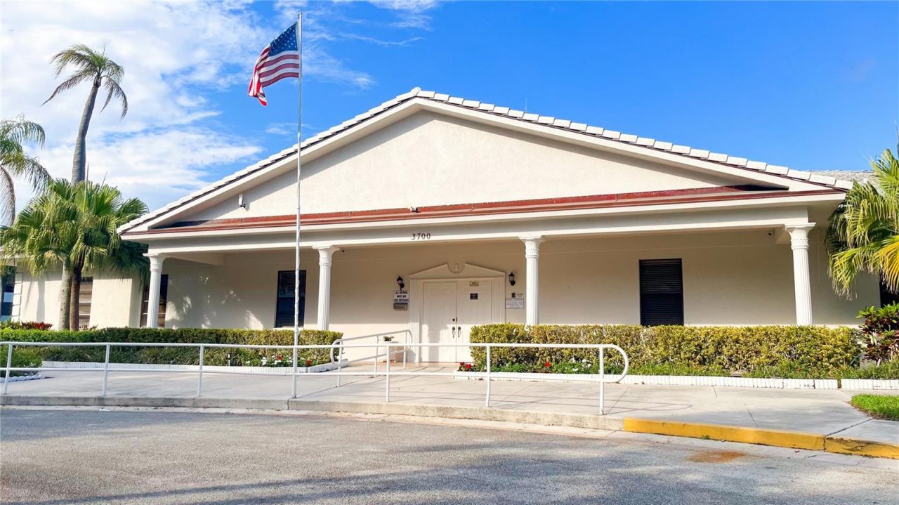 3635 Whitehall Drive , Unit 401, West Palm Beach, FL 33401 Photo