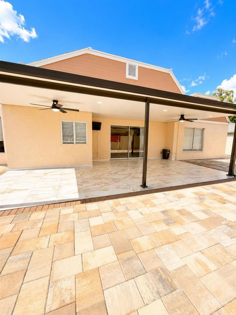 17708 Rivendel Road , Lutz, FL 33549 Photo