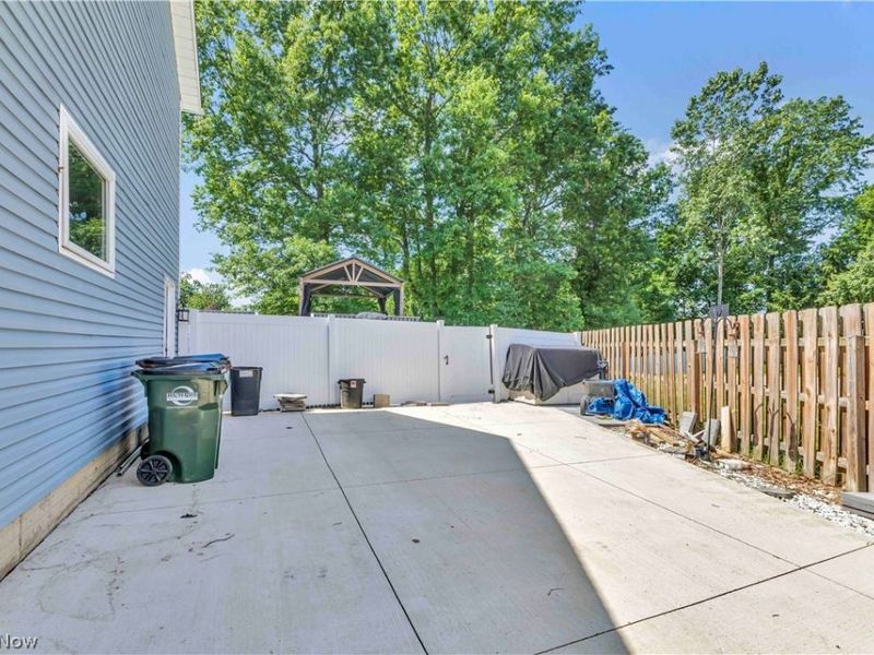40087 Hope Court , Elyria, OH 44035 Photo 37
