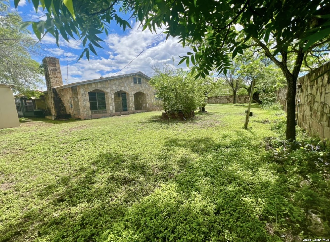 202 W Veltman St, Brackettville, TX 78832 Main Photo