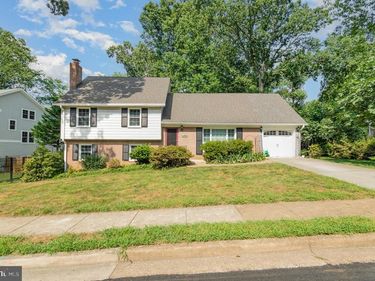 519 WOODLAND COURT NW, VIENNA, VA 22180