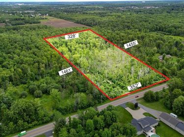 Lakeview Road, Hamburg, NY 14075