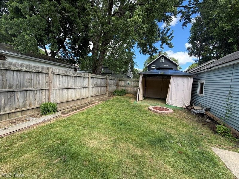1715 7th Street , Cuyahoga Falls, OH 44221 Photo 5