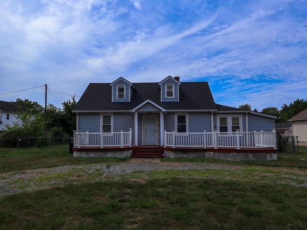 315 Cedar Dr, COLONIAL BEACH, VA 22443