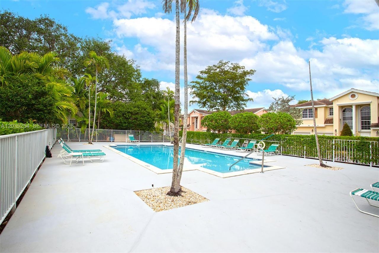 12432 NW 10th Ct , Unit D-13, Coral Springs, FL 33071 Photo