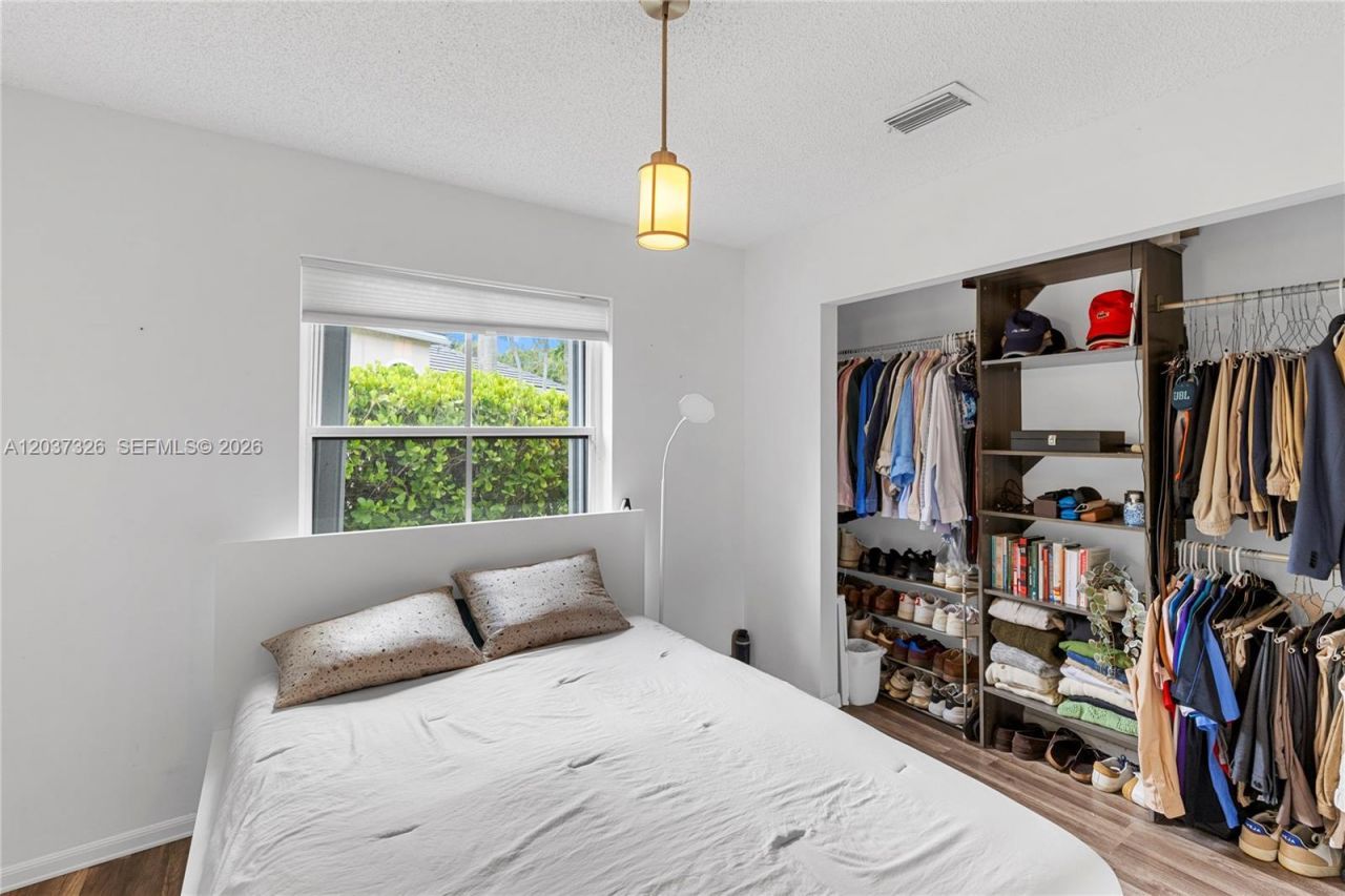 649 Willow Bend Rd , Weston, FL 33327 Photo