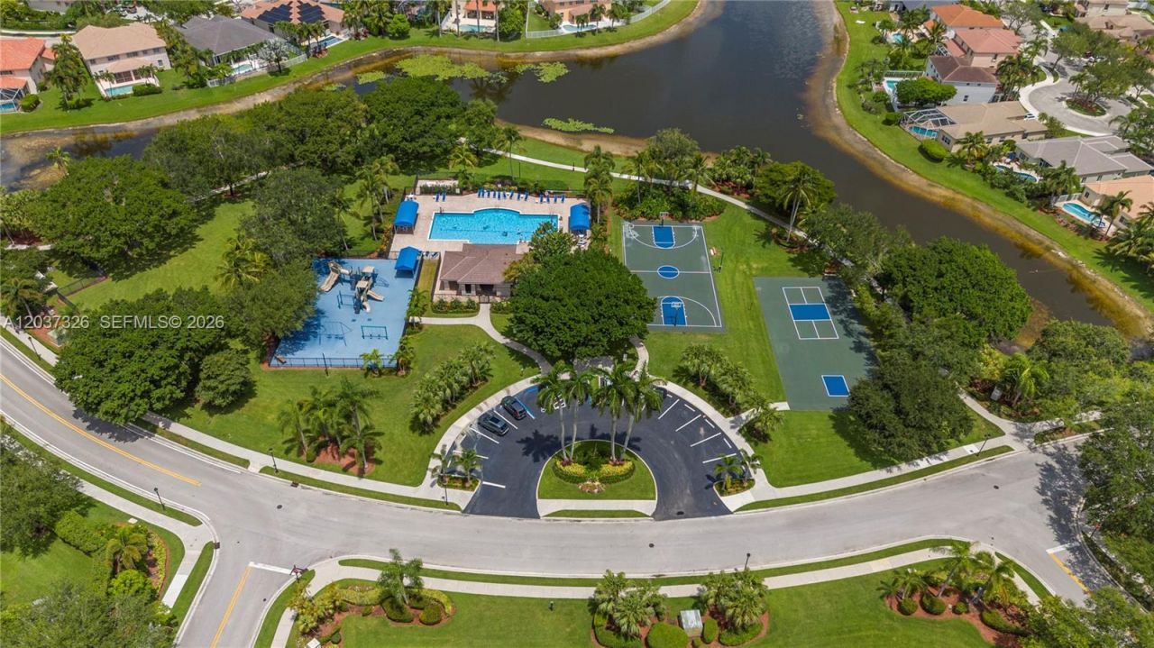 649 Willow Bend Rd , Weston, FL 33327 Photo