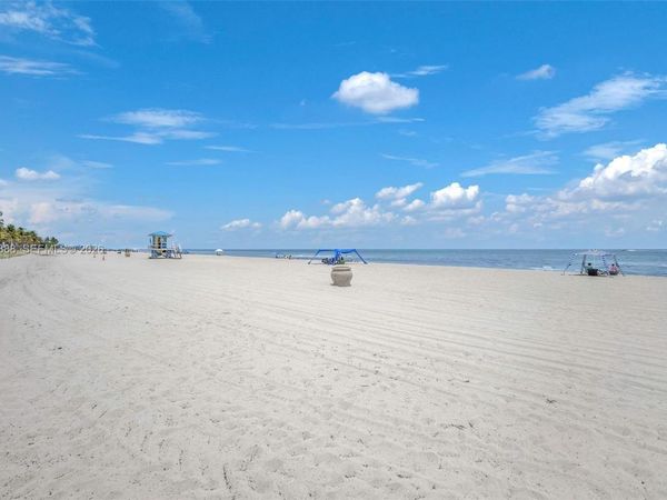901 S Surf Rd, Unit 506, Hollywood, FL 33019