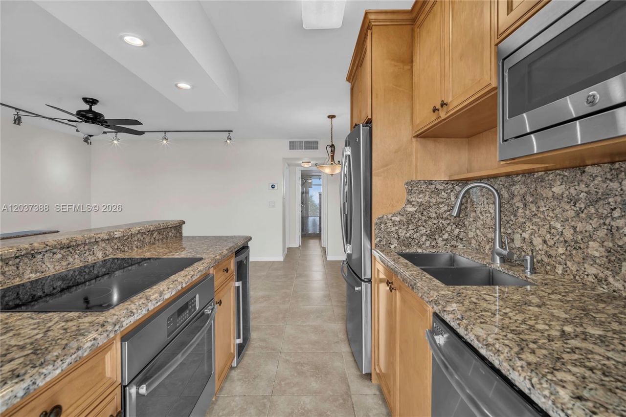 901 S Surf Rd, Unit 506, Hollywood, FL 33019 Photo