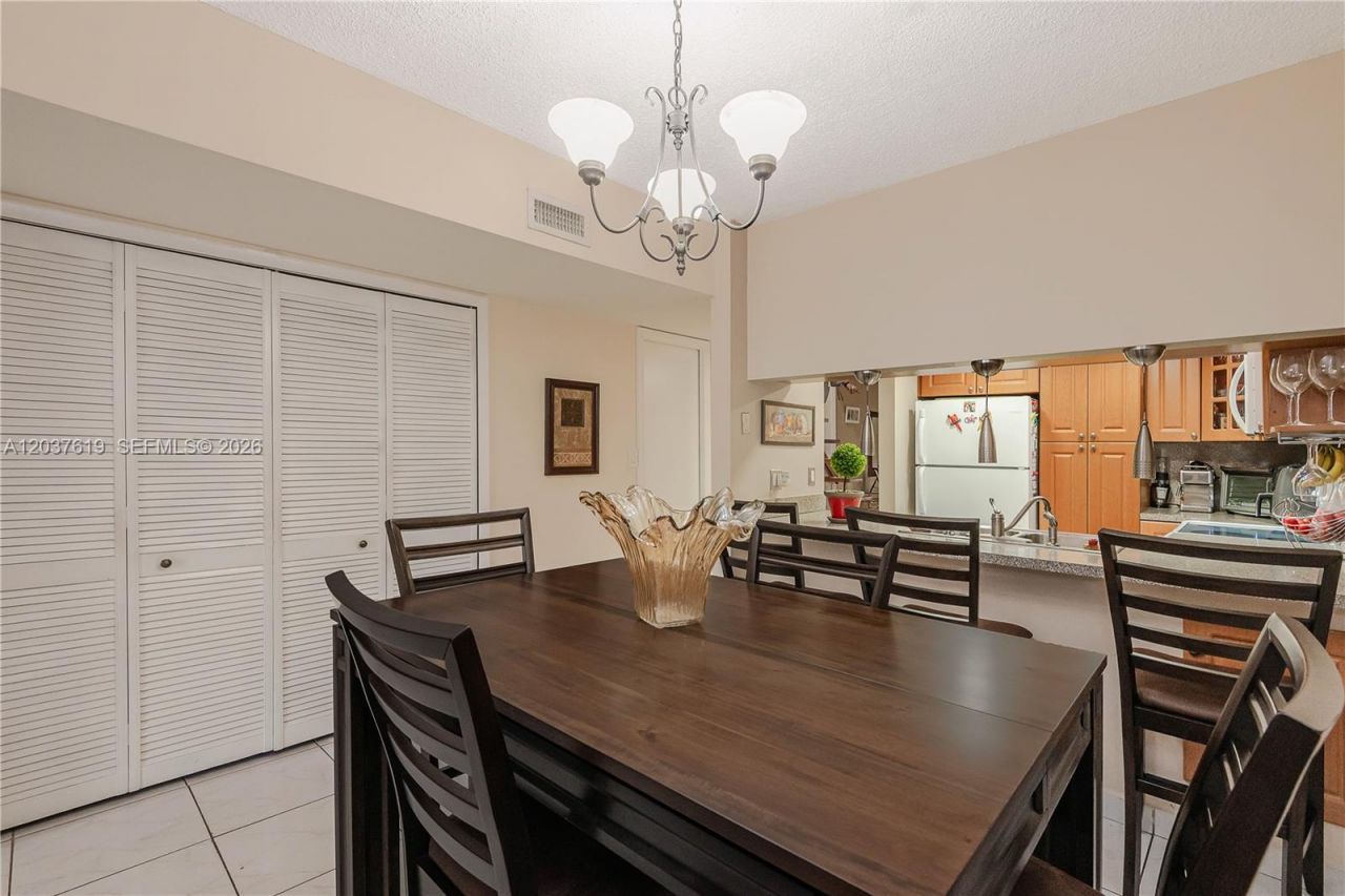 1052 W 79th St , Unit 11, Hialeah, FL 33014 Photo