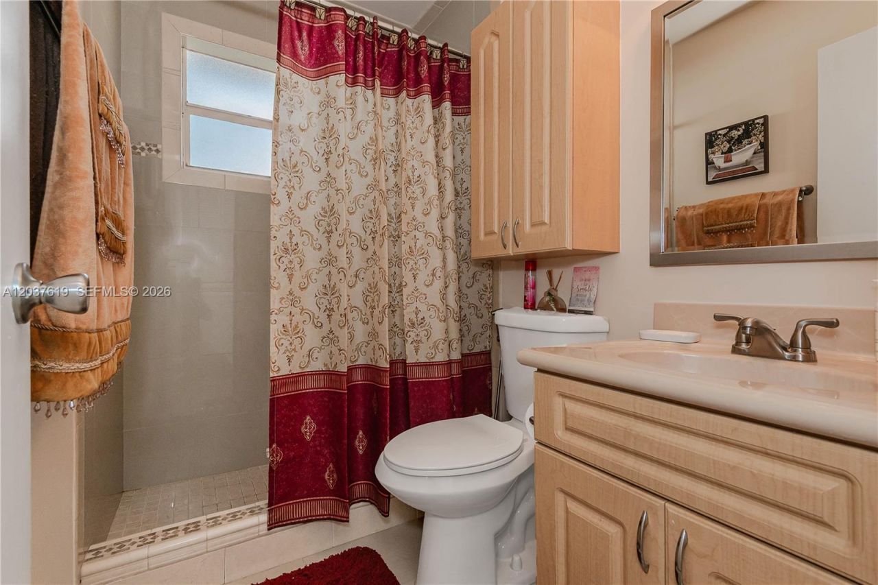 1052 W 79th St , Unit 11, Hialeah, FL 33014 Photo