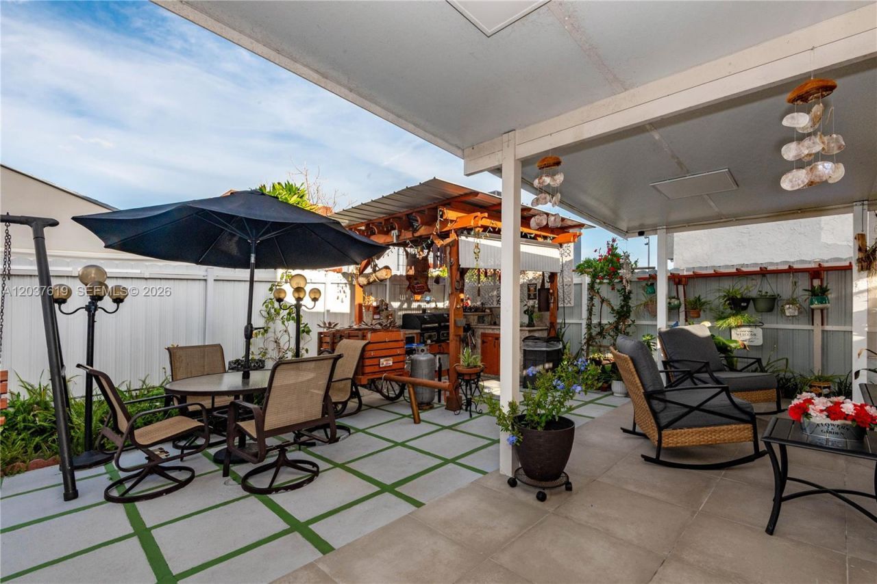 1052 W 79th St , Unit 11, Hialeah, FL 33014 Photo