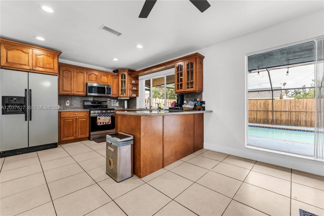 2751 NW 107th Ter, Sunrise, FL 33322 Photo