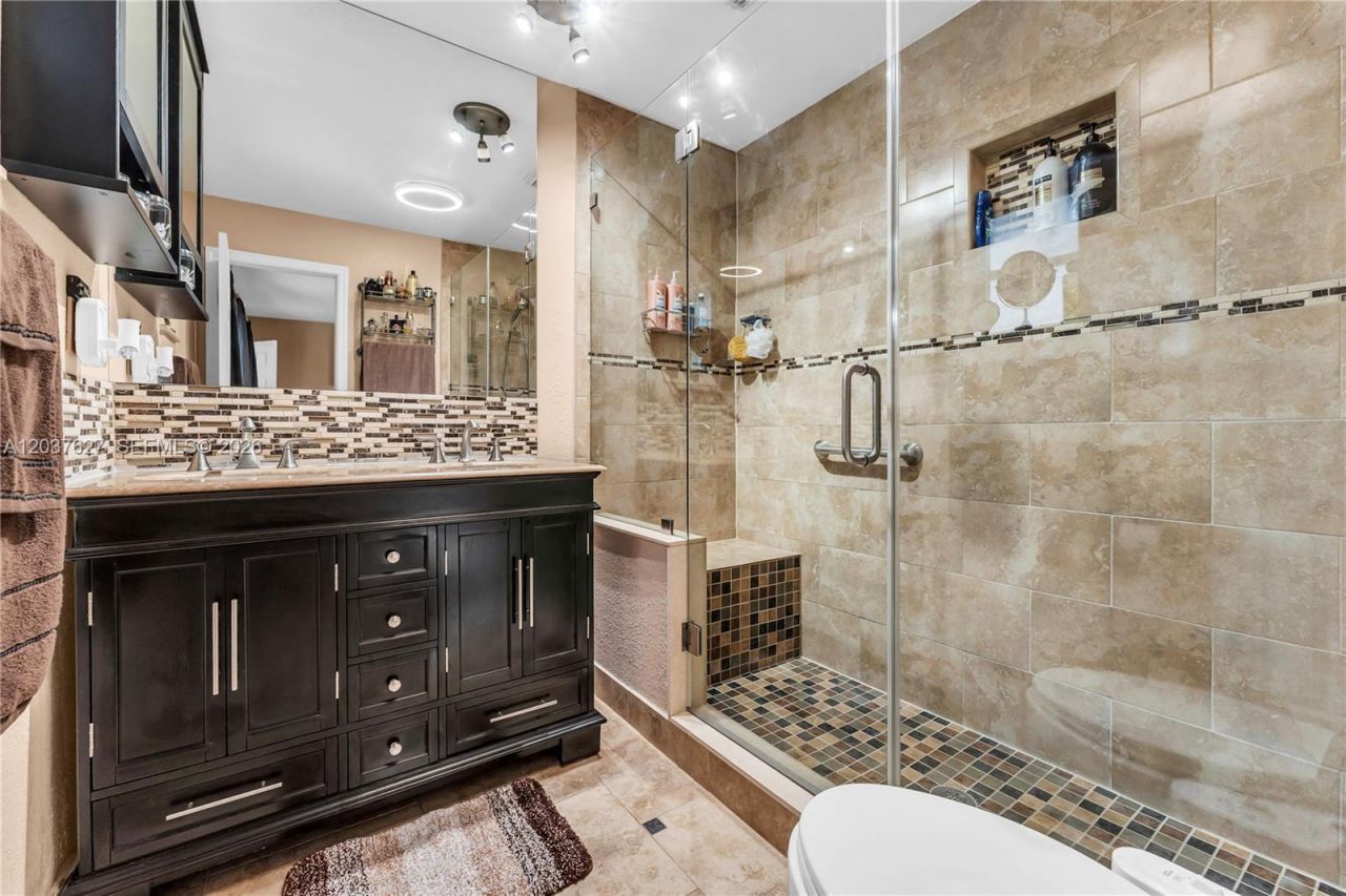 2751 NW 107th Ter, Sunrise, FL 33322 Photo