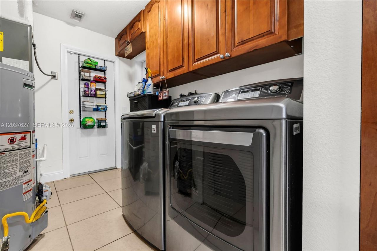 2751 NW 107th Ter, Sunrise, FL 33322 Photo