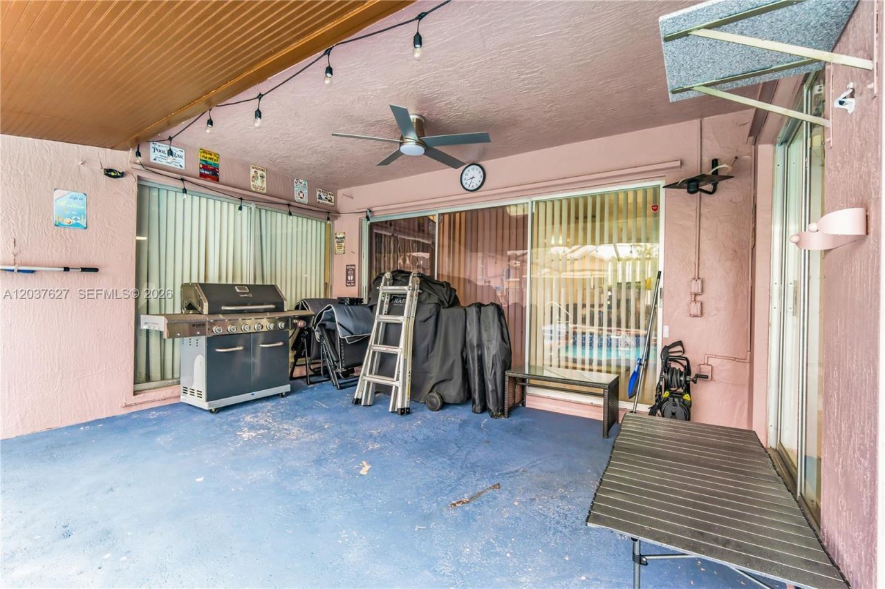 2751 NW 107th Ter, Sunrise, FL 33322 Photo