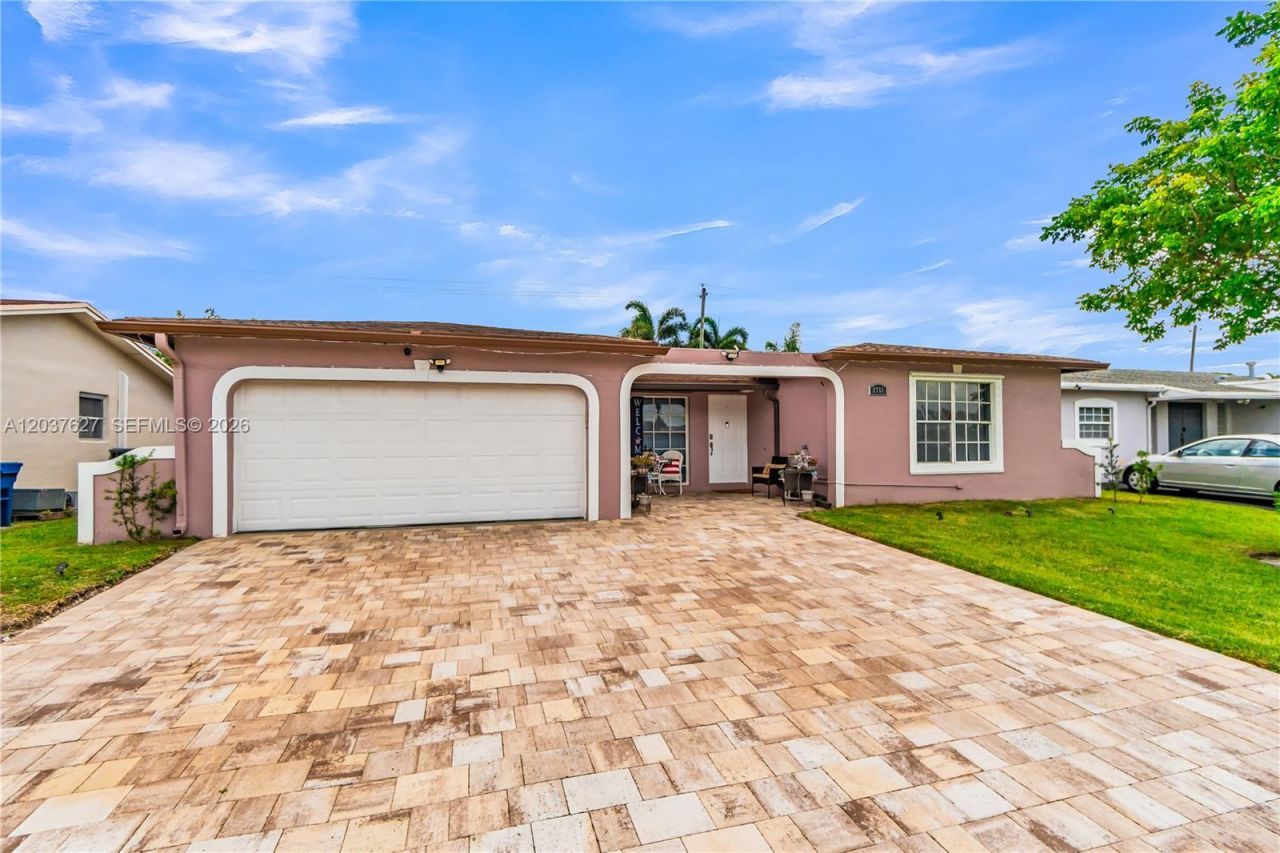 2751 NW 107th Ter, Sunrise, FL 33322 Photo