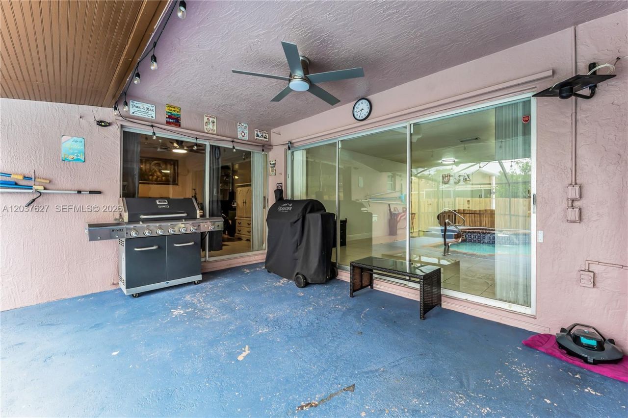 2751 NW 107th Ter, Sunrise, FL 33322 Photo