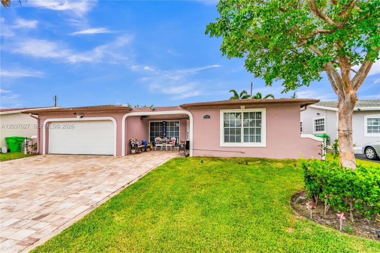 2751 NW 107th Ter, Sunrise, FL 33322 Photo