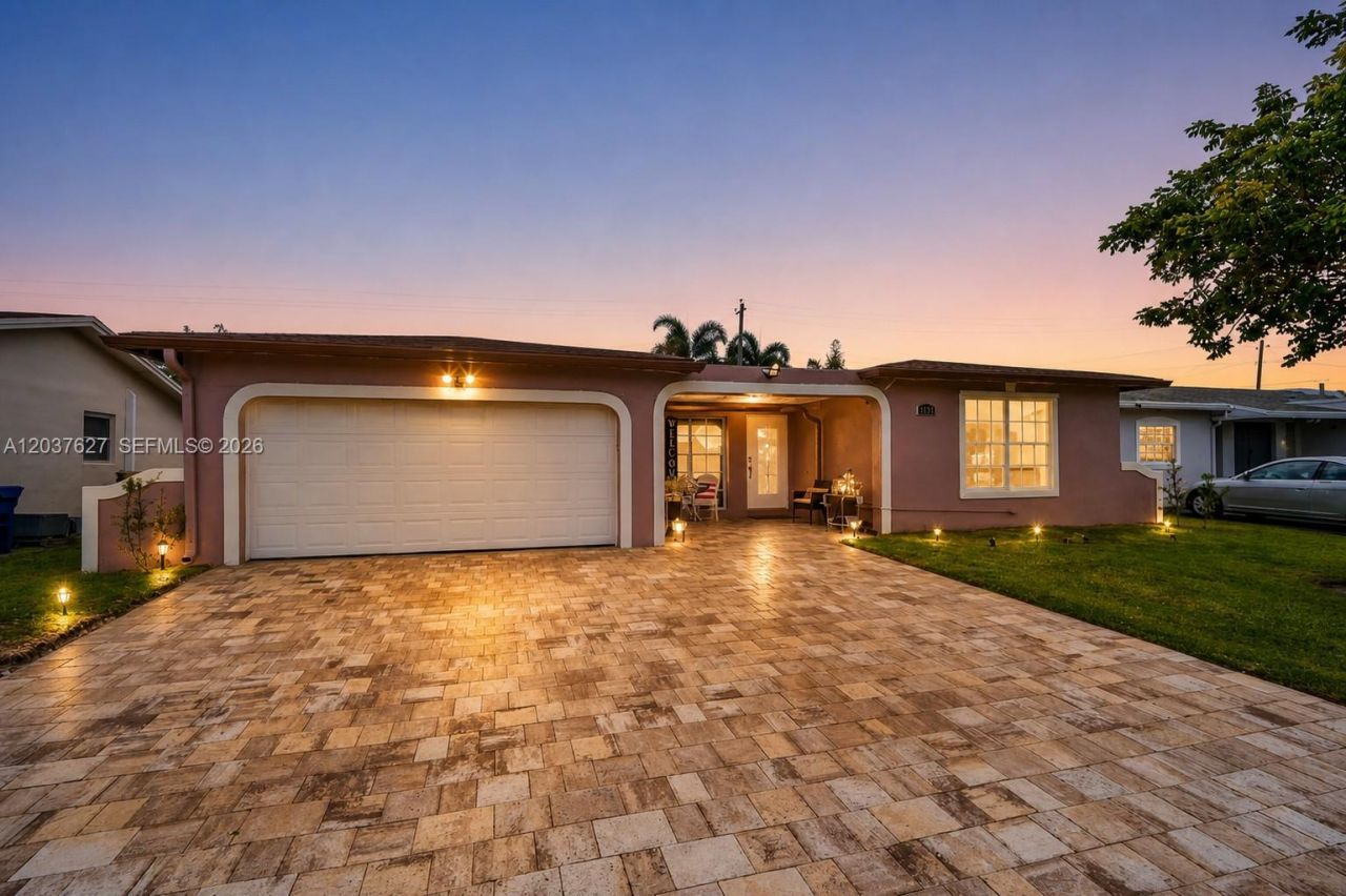 2751 NW 107th Ter, Sunrise, FL 33322 Photo