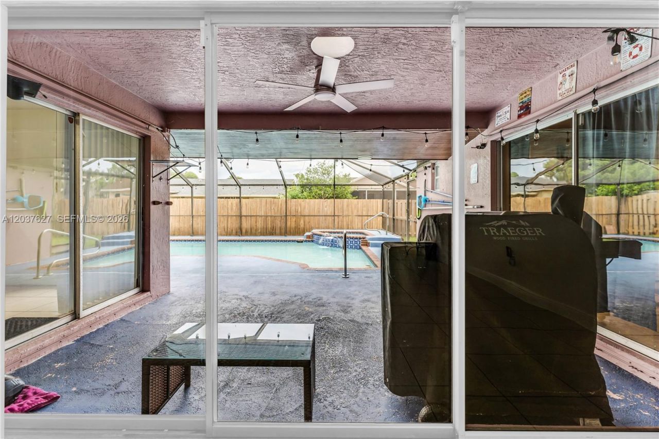 2751 NW 107th Ter, Sunrise, FL 33322 Photo