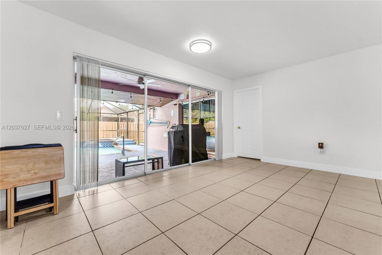 2751 NW 107th Ter, Sunrise, FL 33322 Photo