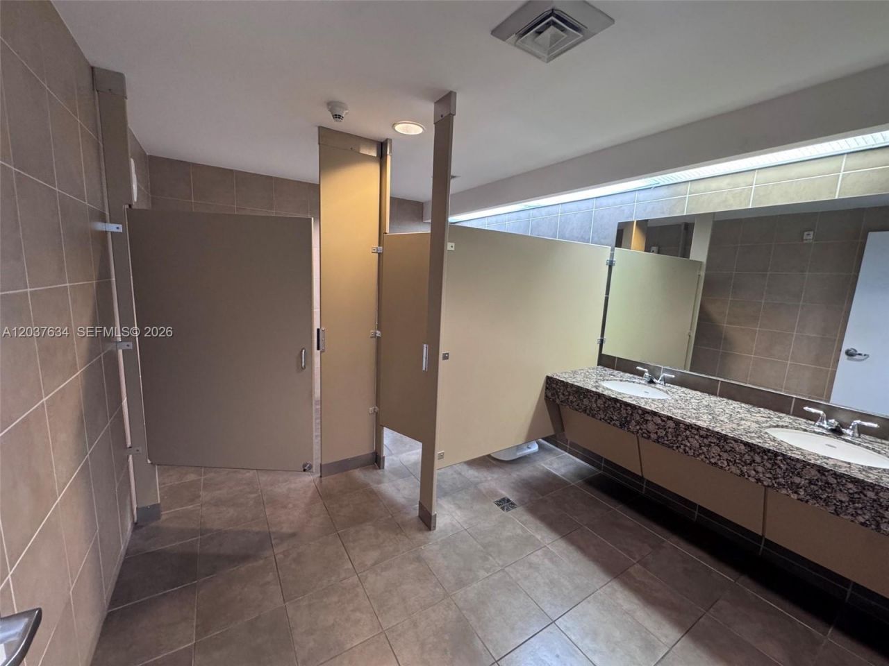 40 SW 13th St , Unit 402, Miami, FL 33130 Photo
