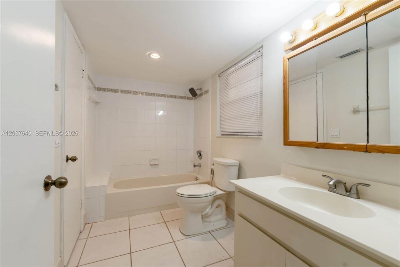 9015 SW 125th Ave, Unit N207, Miami, FL 33186 Photo