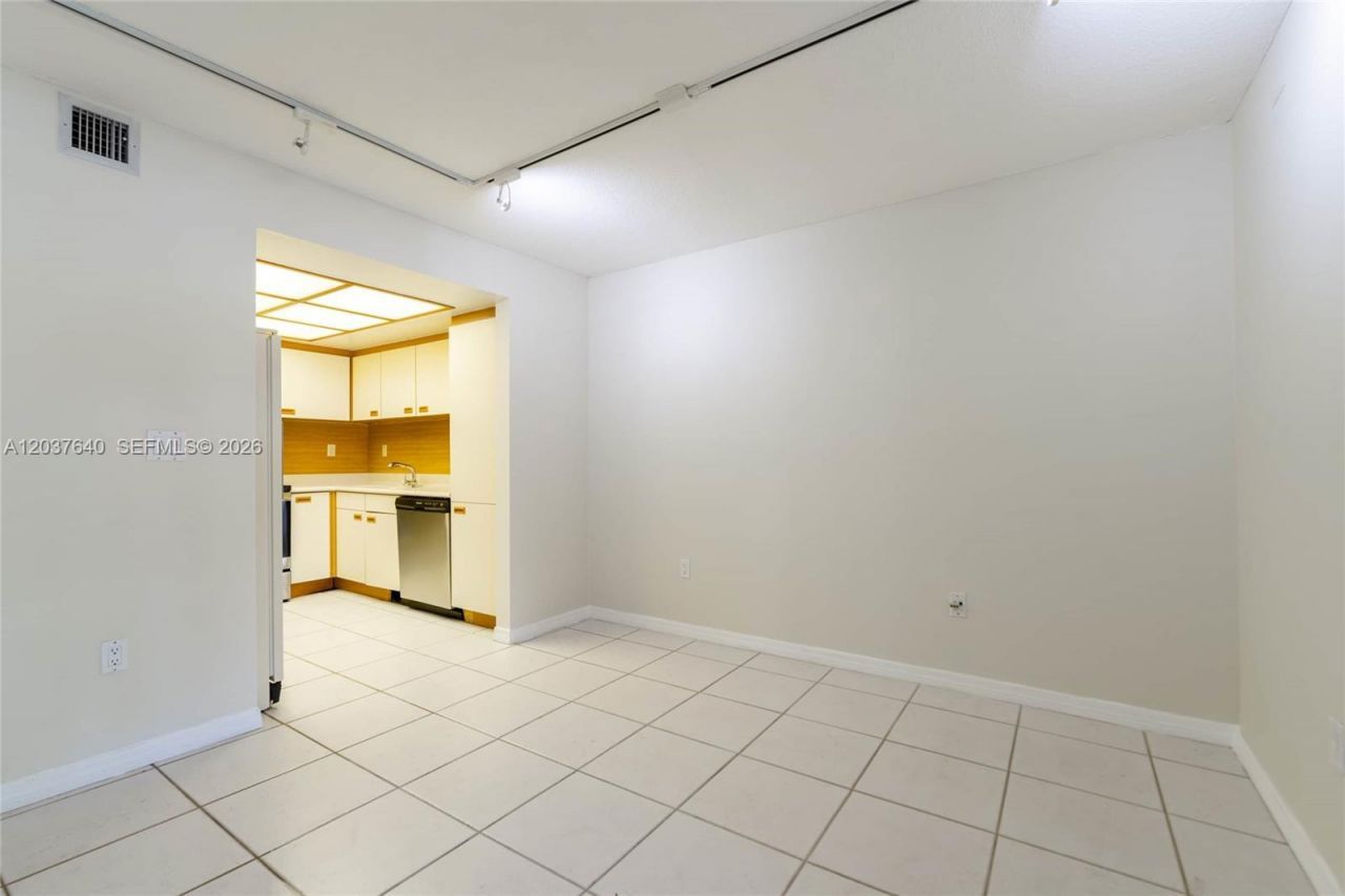 9015 SW 125th Ave, Unit N207, Miami, FL 33186 Photo