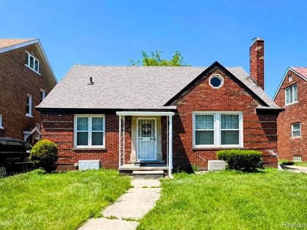 8573 E Outer Drive, Detroit, MI 48213