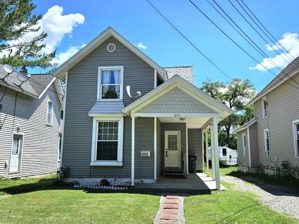 1224 N Capitol Avenue, Lansing, MI 48906