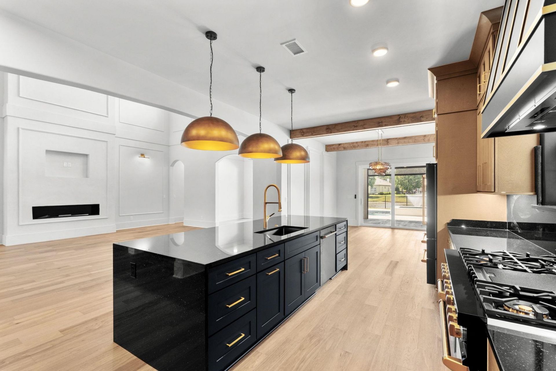 1015 Bluffview Dr. Photo 11