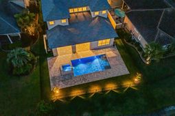 1015 Bluffview Dr. photo 4