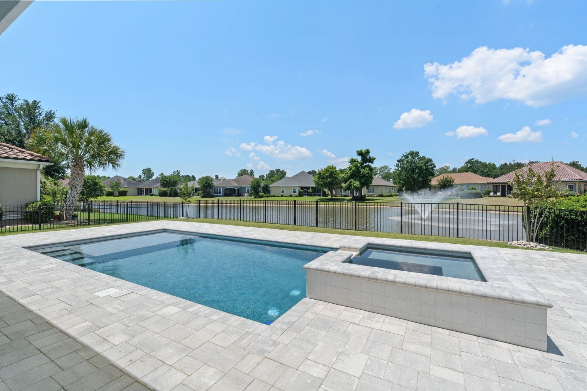 1015 Bluffview Dr. Photo 27