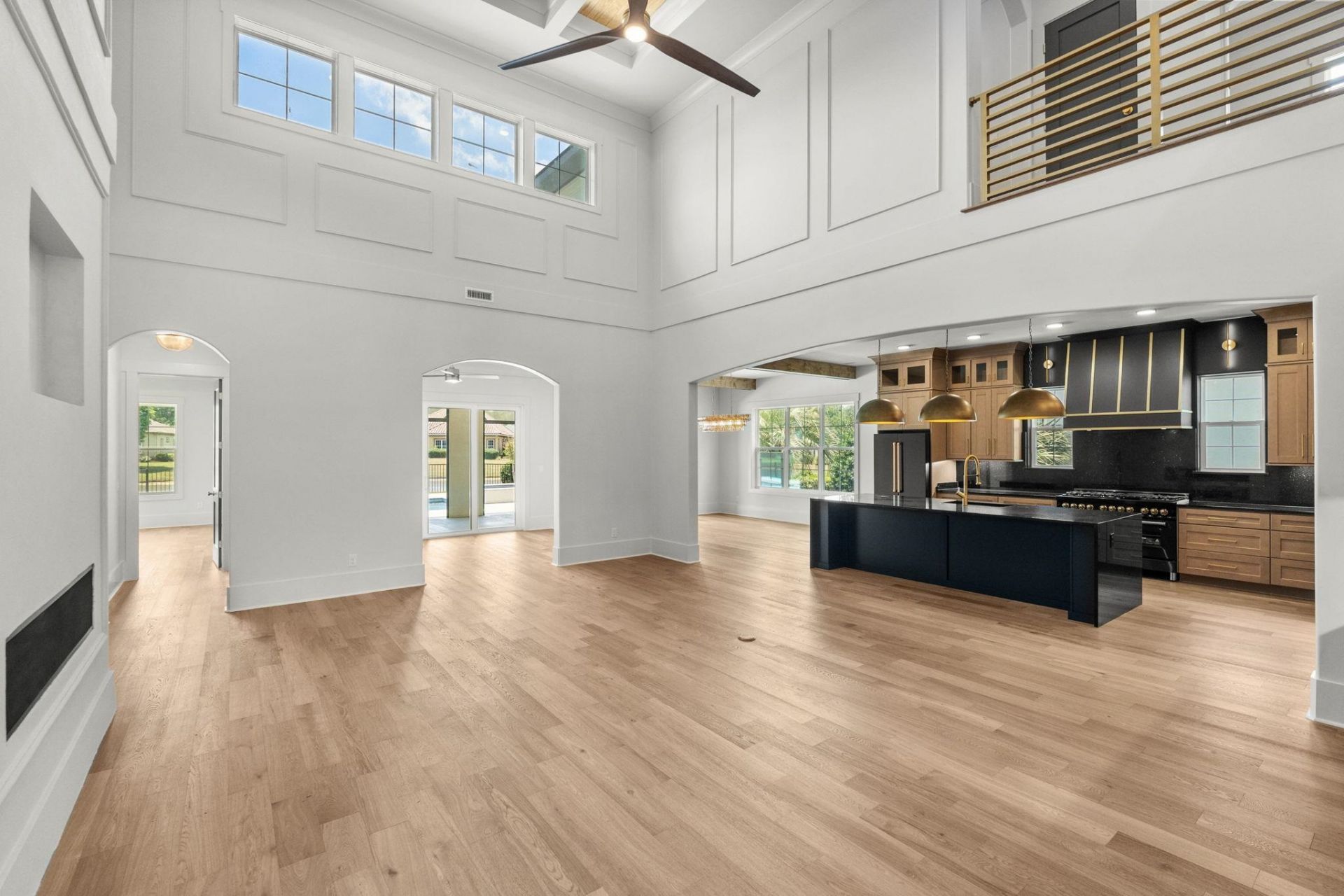 1015 Bluffview Dr. Photo 4
