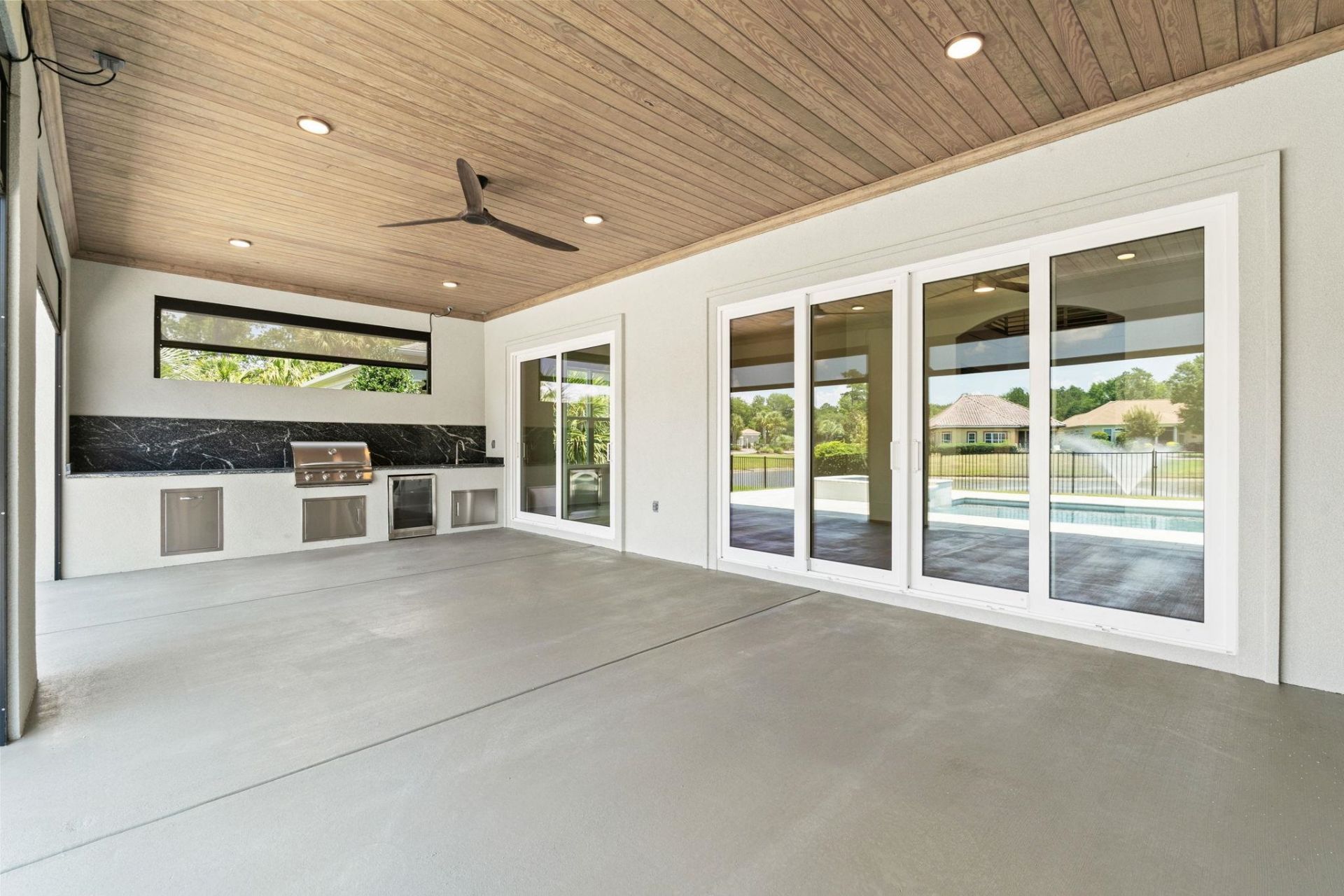 1015 Bluffview Dr. Photo 49