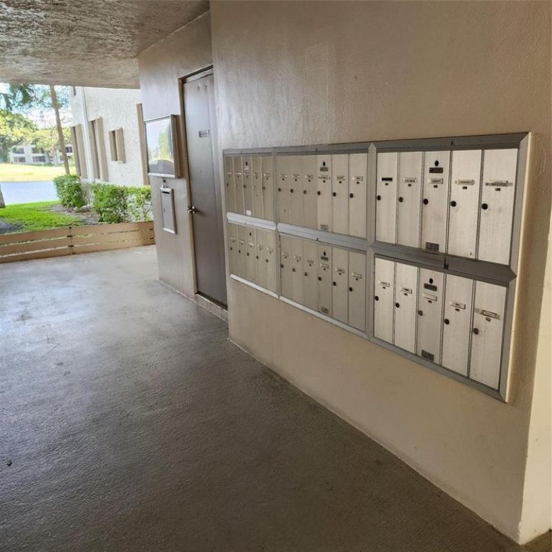9311 Orange Grove Drive, Unit 114, Davie, FL 33324 Photo