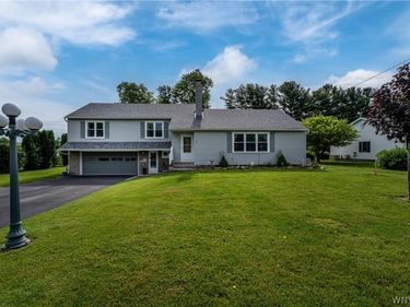 4257 Freeman Road, Middleport, NY 14105