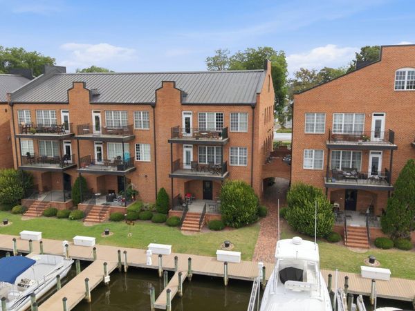 421 W Main Street, Unit 201, Washington, NC 27889